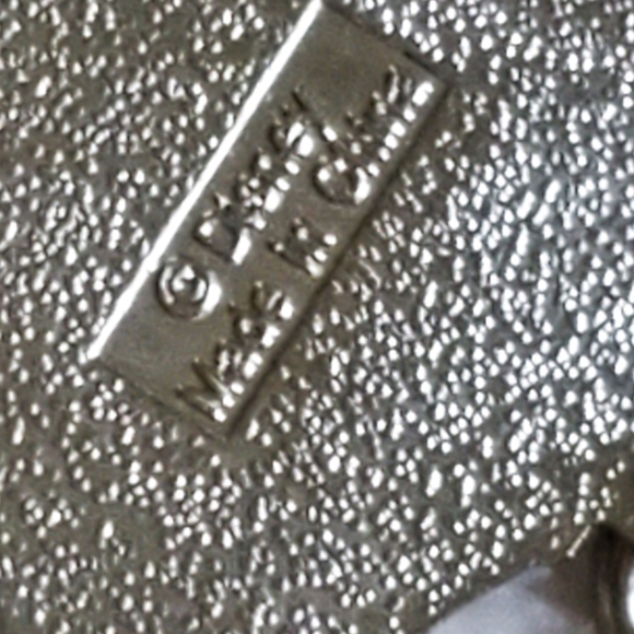 Disney Princess key holder / bag charm crown - Picture 6 of 6